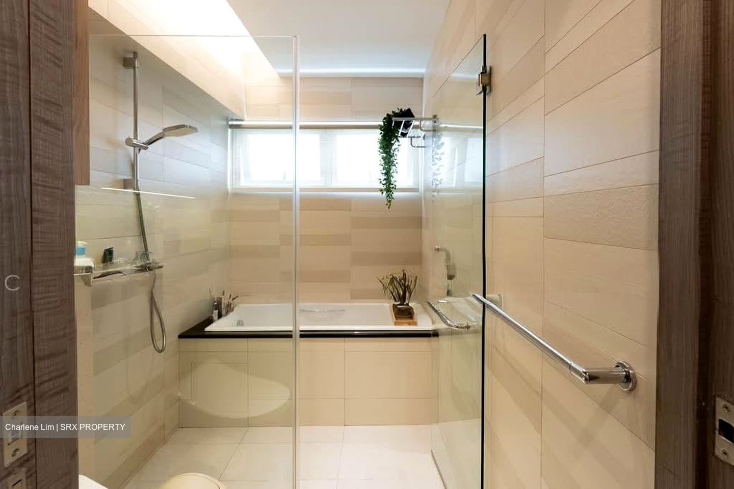 Leonie Towers (D9), Apartment #593078291